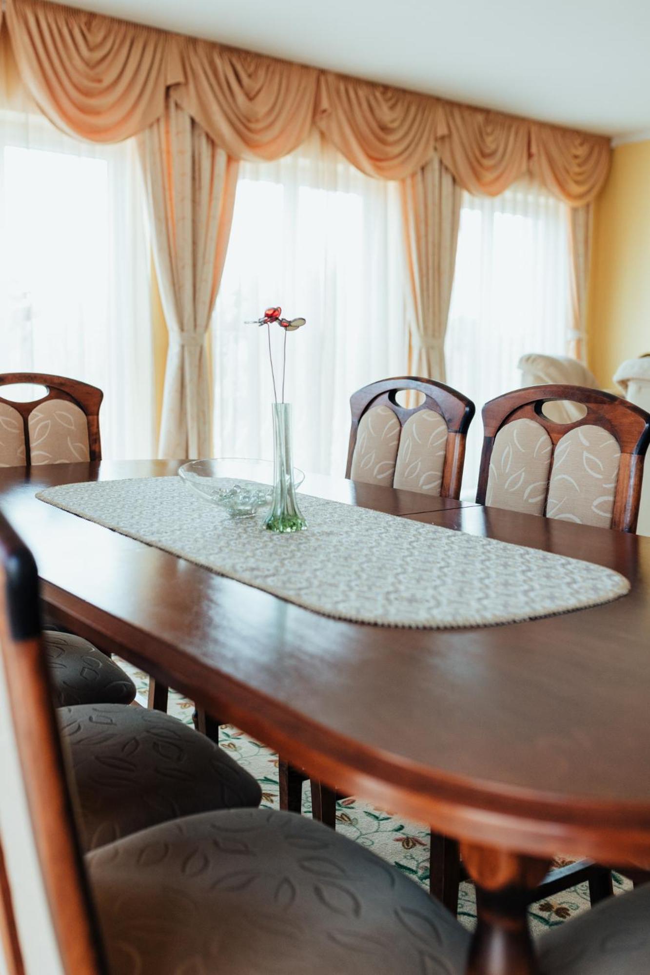 Hotel Korona Wellness, Rendezveny Es Borszalloda Эгер Номер фото